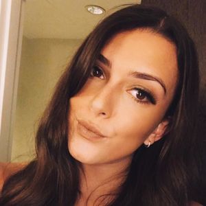 Meet your Posher, Carli